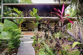 LA PONDEROSA Beach & Jungle Resort