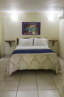 LA PONDEROSA Beach & Jungle Resort