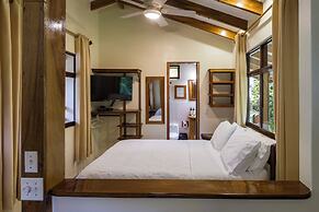 LA PONDEROSA Beach & Jungle Resort