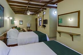 LA PONDEROSA Beach & Jungle Resort