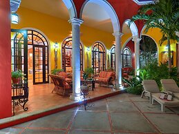 Casa Oasis Guest House and Spa