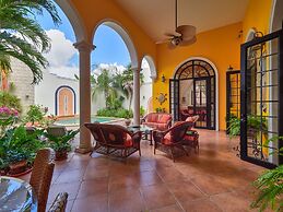 Casa Oasis Guest House and Spa