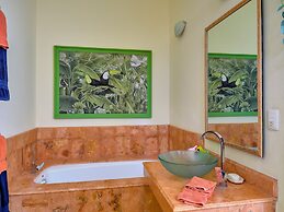 Casa Oasis Guest House and Spa