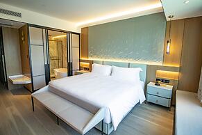YOHO Treasure Island Hotel