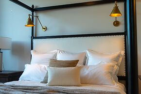 MCA - Boutique Brighton