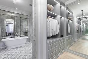 MCA - Boutique Brighton