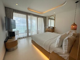 Elite Atoll Beachfront Hotel