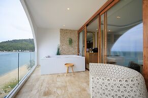 Elite Atoll Beachfront Hotel