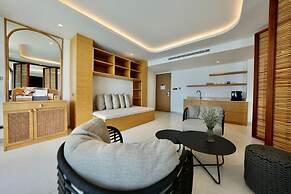 Elite Atoll Beachfront Hotel