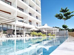 Elite Atoll Beachfront Hotel