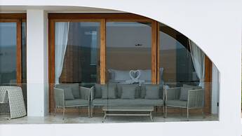 Elite Atoll Beachfront Hotel