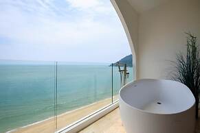 Elite Atoll Beachfront Hotel