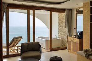 Elite Atoll Beachfront Hotel