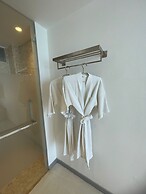 Elite Atoll Beachfront Hotel