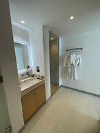 Elite Atoll Beachfront Hotel