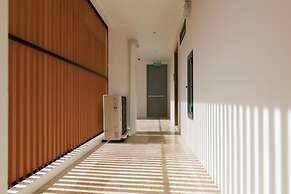 Elite Atoll Beachfront Hotel