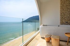 Elite Atoll Beachfront Hotel