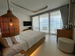 Elite Atoll Beachfront Hotel