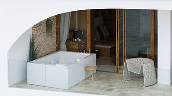 Elite Atoll Beachfront Hotel