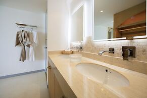 Elite Atoll Beachfront Hotel