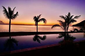 Elite Atoll Beachfront Hotel