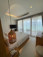 Elite Atoll Beachfront Hotel