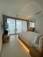 Elite Atoll Beachfront Hotel