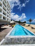 Elite Atoll Beachfront Hotel