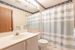 Seven Springs 2BR+Loft Premium Condo, sleeps 11! by RedAwning - Save 1