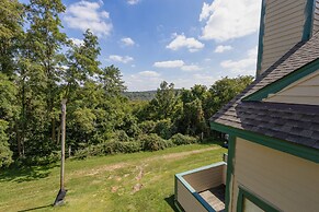 Seven Springs 2BR+Loft Premium Condo, sleeps 11! by RedAwning - Save 1