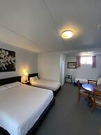 Acacia Rose Motor Inn