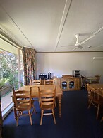 Acacia Rose Motor Inn