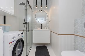 Studio Wola With Parking by Renters