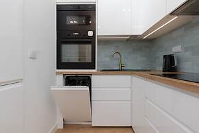 Studio Wola With Parking by Renters