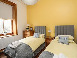 West Point Lynas Lighthouse Keeper's Cottage