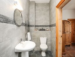 West Point Lynas Lighthouse Keeper's Cottage