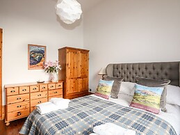 East Point Lynas Lighthouse Keeper's Cottage