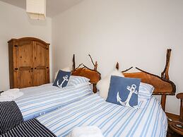 East Point Lynas Lighthouse Keeper's Cottage