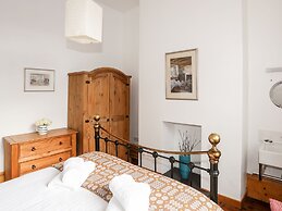 East Point Lynas Lighthouse Keeper's Cottage