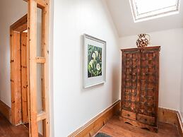 East Point Lynas Lighthouse Keeper's Cottage