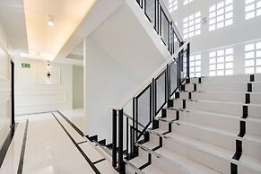 Metro Link Ratchada Hotel