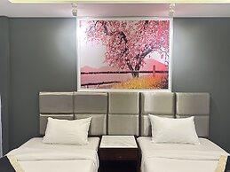 Metro Link Ratchada Hotel