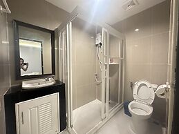 Metro Link Ratchada Hotel