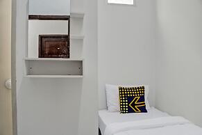 OYO Life 92509 Maulana Guest House Simpur