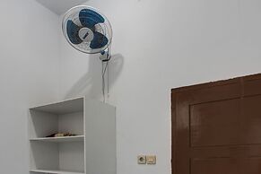 OYO Life 92509 Maulana Guest House Simpur