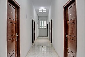 OYO Life 92509 Maulana Guest House Simpur