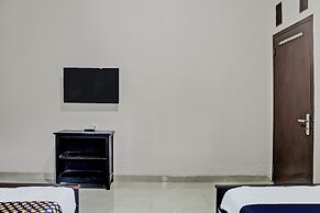 OYO Life 92509 Maulana Guest House Simpur