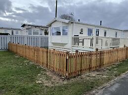 2 Brightholme 6 Berth With Decking & Enclosed Gard