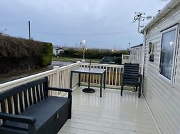 2 Brightholme 6 Berth With Decking & Enclosed Gard