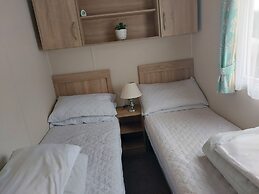 2 Brightholme 6 Berth With Decking & Enclosed Gard